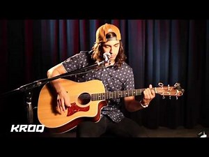 Pierce The Veil - Hold On Till May (KROQ Acoustic)