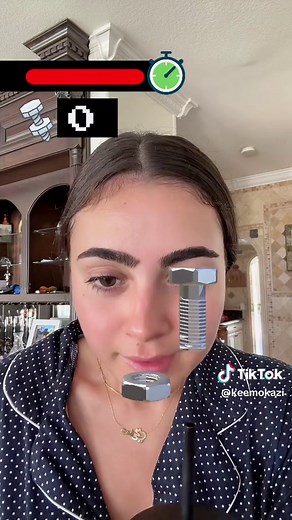 The way my mom thought she had to blink 😂 | how to do the screw trick