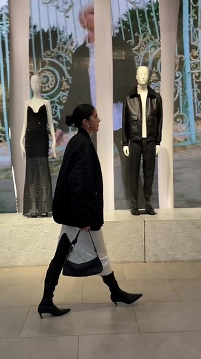 Exploring Trendy Mango Stores in Milan | Zara Carini