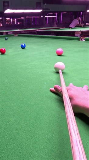 Squeeze #snooker #snookerplayer #snookershots