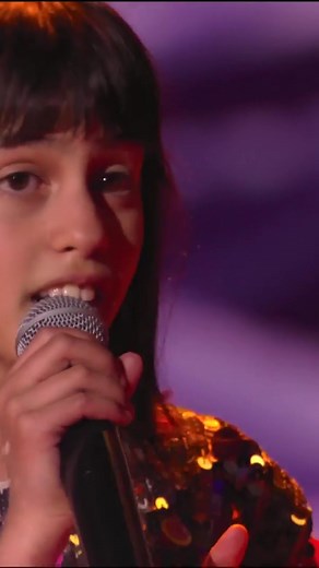 Nadia sprüht vor Energie 😎 #VoiceKids