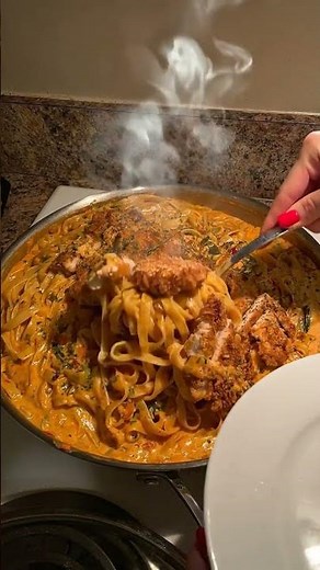 🍝 Creamy Spicy Chicken Pasta 🔥 | Restaurant Style Dinner Recipe at Home!