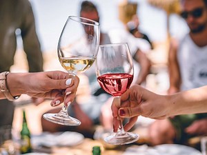 What Your Preference for Red or White Wine Says About Your Personality, According to a New Poll