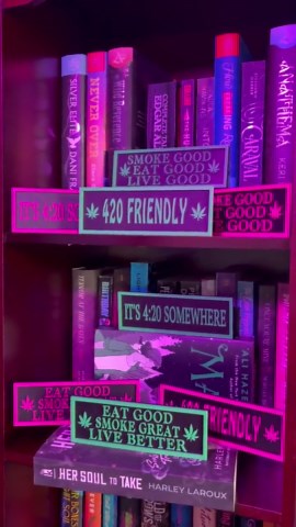 Chill Vibe Desk Signs | Inspired Decor | Desk + Bookshelf Decor | Aesthetic Room Decor & Decoration | Perfect Gift | Desk + Shelf Accessorie - Etsy