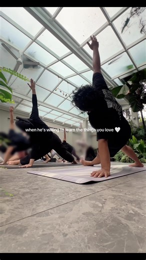 Heartfelt Couple Yoga Moments to Inspire Love