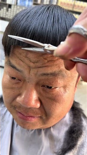 Rare Haircut Technique: This Barber Delivers
