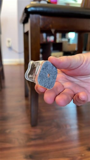 Protect your floors and quiet the noise with these silicone chair leg protectors. Designed to fit square chair legs, they help reduce scraping sounds while protecting hardwood and other floor surfaces from scratches. Easy to install and great for dining chairs, bar stools, and everyday furniture around the house. 🪑#HomeHacks #FloorProtection #HomeEssentials #FurnitureProtection #TikTokShopCreatorPicks