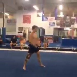 81 reactions · 39 shares | Knee corks #tricking | Tricking | Facebook