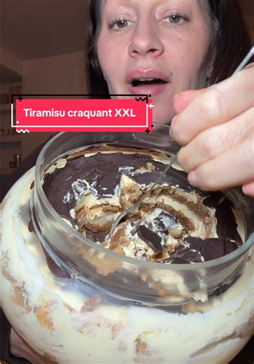 Dégustation du Tiramisu Feuilleté Chocolat XXL