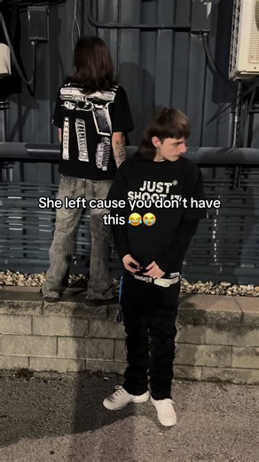 Only 33 shirts left then she’s gone… Get EARLY access now at blikkz.store JUST SHOOT IT TEES ARE NEVER RE-STOCKING‼️ #streetfashion #ootd #fashion #streetfashion #streetwear