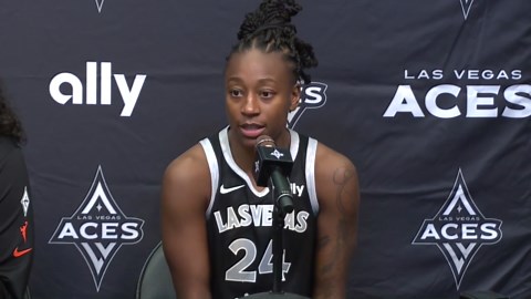 Fans celebrate the Aces' historic victory run ahead of Chicago Sky matchup