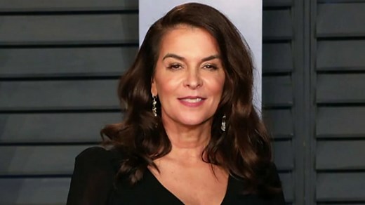 Actress Annabella Sciorra gives powerful testimony in Harvey Weinstein trial