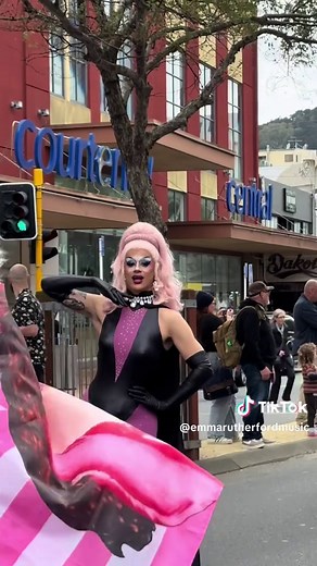 Emma Rutherford on TikTok