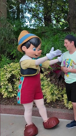 Meeting Pinocchio & Geppetto Surprise Meet & Greet Part 1 Hollywood Studios at Disney World