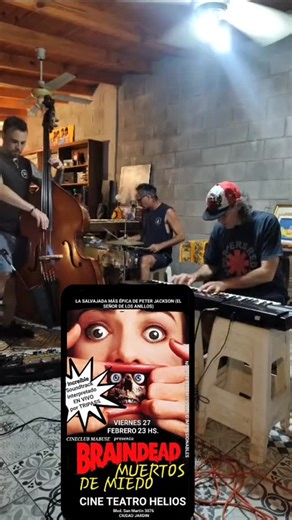 Viernes 27 en @cineteatrohelios 23hs, trasnoche de terror, TRIPASS musicaliza en vivo la película BRAINDEAD, una delicia Gore extrema. Evento producido por @mondo_macabro . @tripassmusica es @carlitofffernandez @crisbassrod @luissirimarco NO SE LO PIERDAN!!!! NO APTO PARA ESTÓMAGOS DÉBILES #cinéfilos #gore #cinedeterror #freeimprovisationmusic #improvisación | Luis Sirimarco
