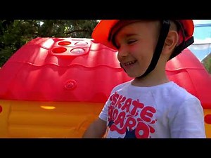 Super Lev play with rescue cars tools toys and giant wheels