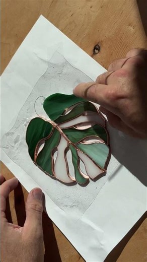 Creating a Monstera Stained Glass Suncatcher 🌿 #stainedglass #art