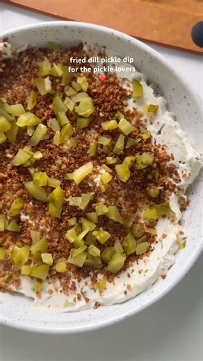 fried dill pickle dip: the most perfect little appetizer. #appetizers #easyrecipes #pickles #cooking