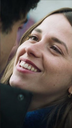 Óscar Casas y Ana Jara protagonizan #MeHasRobadoElCorazón, exclusivamente en cines.