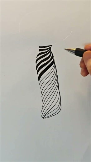 DailyArt Fun Simple Line Drawings Use Toilet Paper to Draw a Beautiful Girl in a Blue Cheongsam!