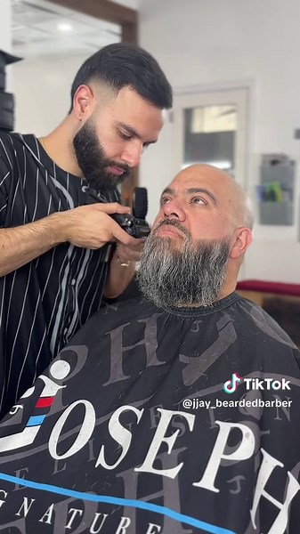 How to Shape Your Beard Like a Pro | Beard Grooming Tutorial