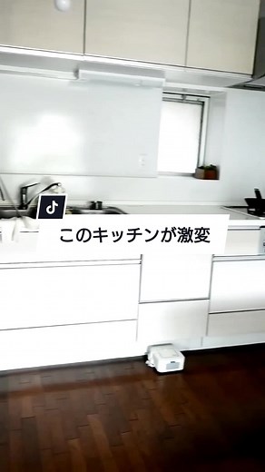 DIYキッチンリメイク：ベニヤ板とモールディングで手軽にリフォーム