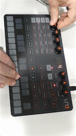 UNO synth from IK media. #Gearfacts