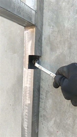 Not many people know how to install a dynabolt properly and invisibly.