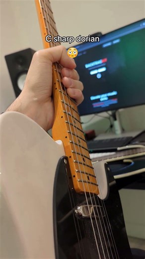 How to solo like a pro, use Backtrackit app #guitarplayer #guitarists #guitarapp