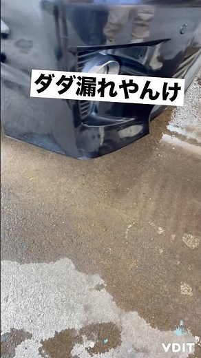 会社のベルファイアから水がダダ漏れになったのでファイバースコープでのぞいてみた #キャリートラック #diy #ショート動画 #トラック #mechanic #youtubeshorts