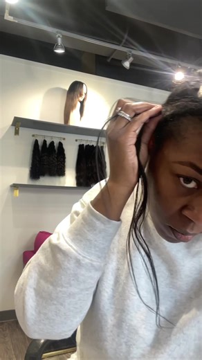 Installing my yaki straight tape-ins 🤍 This texture is everything — soft, full, and gives that natural blowout look I love. Extensions that blend like it’s your real hair. Pre-vacation hair just hits different ✈️ I’m heading out for our anniversary trip, but the Raw Hair Collection is fully stocked and waiting for you online.