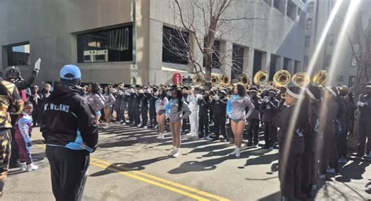 Bring It To Ya Media on Instagram: "Craigmont High School CHU Throw Some Mo | Mardi Gras 2026 🌀🌊⚪️🔥 🎥Enjoy 🎧 #Like Comment Follow @b.i.t.y.m ‼️🔥 #pearl #explorepage✨ #hbcu"