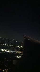 317K views · 2.9K reactions | New video shows flames shooting from Delta plane engine, prompting it turn back to Atlanta: https://2wsb.tv/41ZAzVP | WSB-TV | Facebook