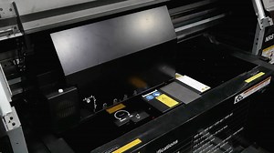 "Kebab" is an optional (additive function) system for the "UJF" series of flatbed UV printers. In addition to printing on flat surfaces with the printer alone, this system enables 360 deg printing on the sides of cylindrical materials such as bottles and tumblers. | Big Pix Graphic Systems, Inc.