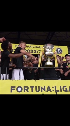 Proč Sparta Protože … 💙💛❤️￼￼