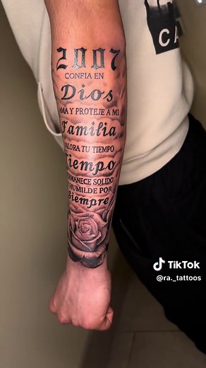 Stunning Half Sleeve Tattoo: Book Your Appointment!