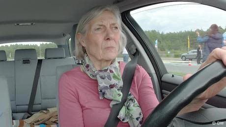 Old German drivers — a risk on the streets?