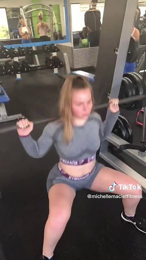 & on top of that she filmed it all???😭😭 #gymtok #gymfails #fyp #foryoupqge #gymhumor #workouttips