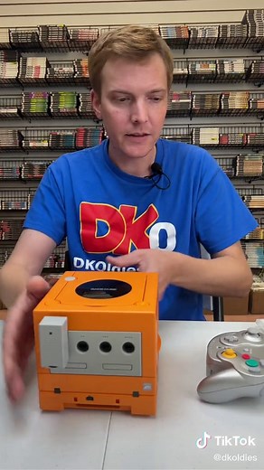 Joey assembles the ultimate GameCube! #retrogaming #retro #nostalgia #fyp #foryou #foryoupage #dkoldies #gamecube #nintendo