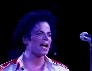 El ladrón: Si gritas o te mueves te mato ‏‏‎‏‏‏‎‏ Yo: | Memes del Tio Maik II