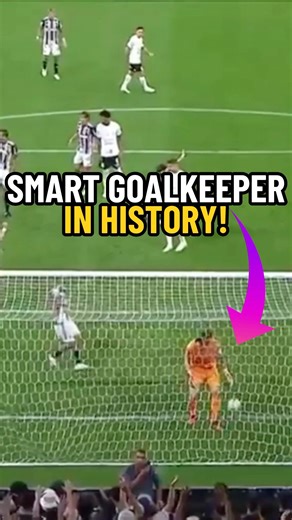 The smartest goalkeeper in HISTORY😱
