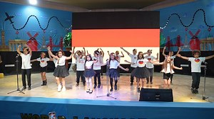 A huge thank you to the talented elementary students for their unforgettable performances on World Language Day! Your passion for language and culture shines brightly! 🎭 #SVIS #WorldLanguageDay #TalentedKids | Smart Vision International School