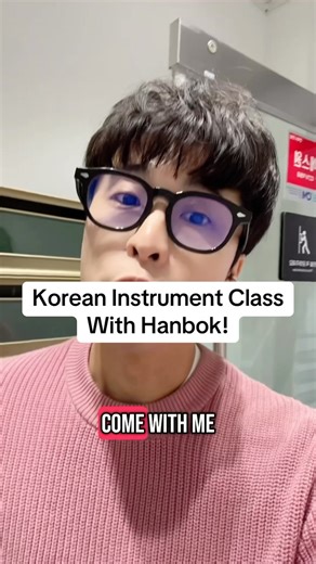 Kenji Gunny Kumagai | Learning how to play Gayageum with hanbok! #beautifulgayageum #korea #korean | Instagram