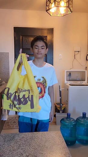 Starting the day right with a hot cup of 100% pure tablea hot chocolate perfectly paired with Bon Bon Pastel yema flavor. Yummy😋Breakfast bliss. | Vina's Music and Vlog