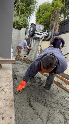 Banuelos Landscape Design Inc. No job too big or small we do it all. 📲