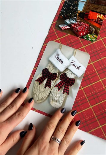 prep some photos with me for my Christmas scrapbook pages! ❄️🎁💋 #scrapbooking #scrapbookwithme #scrapbooksupplies #scrapbookforbeginners #scrapbook
