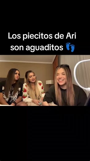 Las anécdotas divertidas de AriGameplays y sus pies