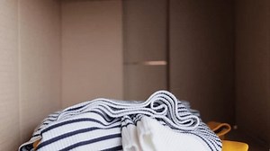 Young Beautiful Girl Taking Off Clothes 库存影片视频（100% 免版税）1109765731 | Shutterstock