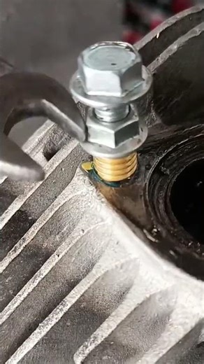installing the bolt thread boss #tutorial #otomotif #mechanic