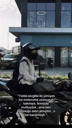 Motorcycle Love Story: 250 SR Dream Ride